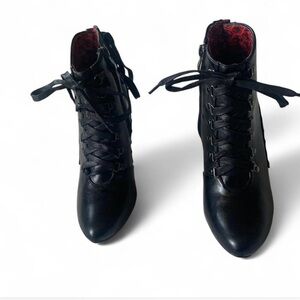Marvel black whimsygoth high heeled bratz black shoes size 8 lace up bootie